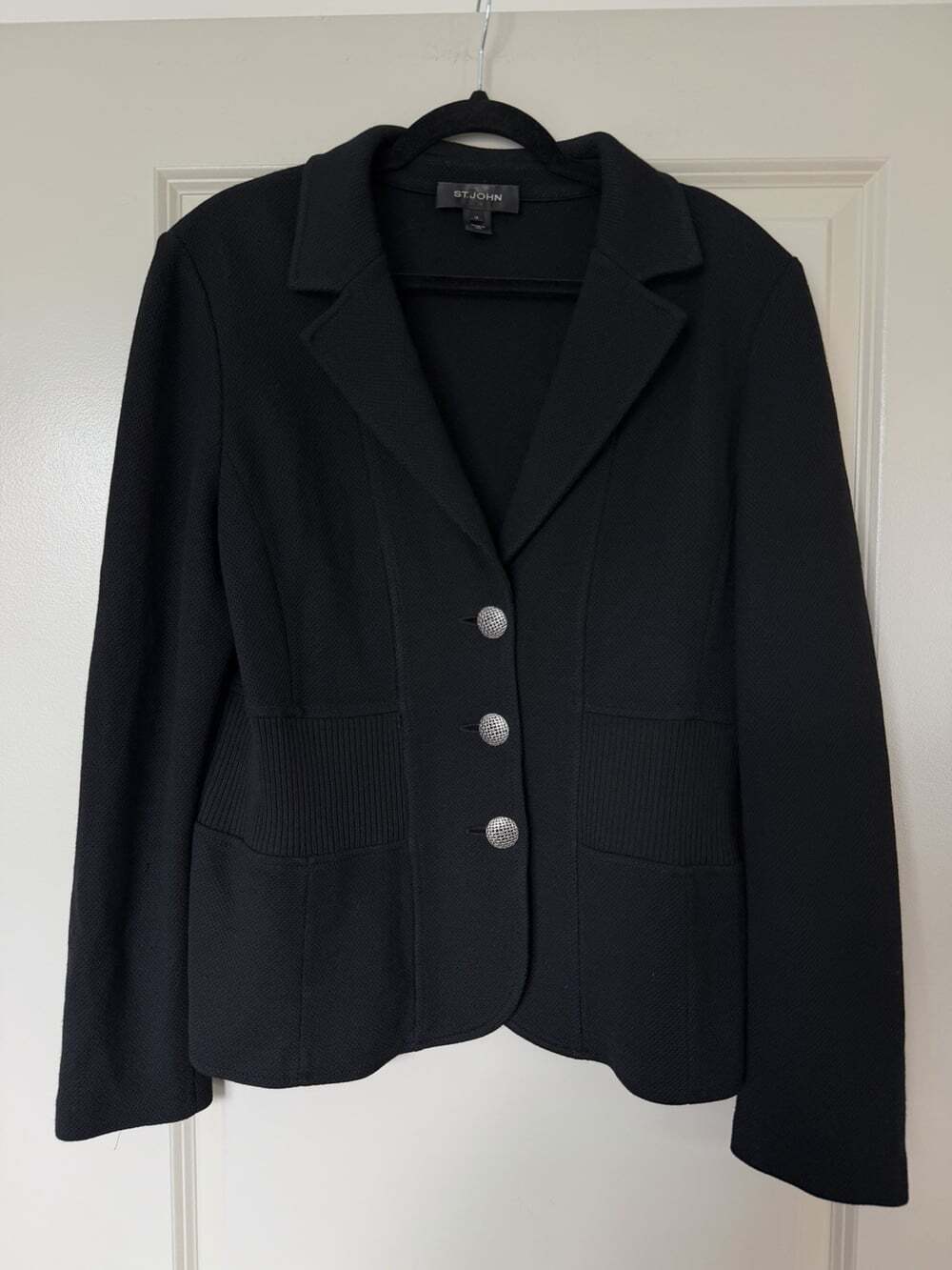 St John Wool Blend Black Blazer Jacket Silver Buttons Size 14 Waist Snatching